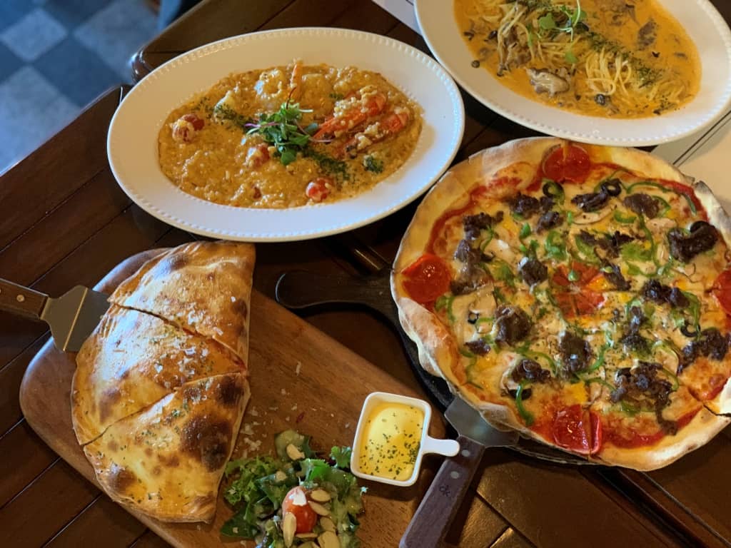 경주 황리단길 핫플 황남금고 칼조네 너무 맛있다